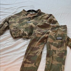 Adidas Camouflage Sweatpants & leggings
